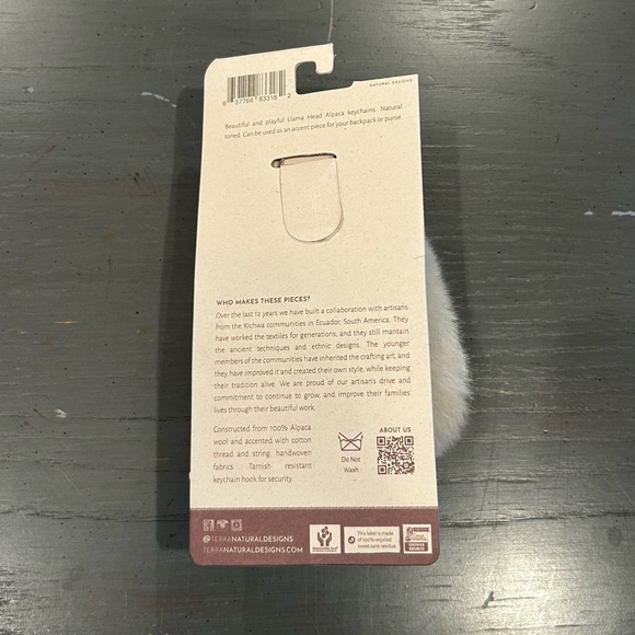 NWT Beige Alpaca Wool Pom Pom Keychain - Picture 8 of 8
